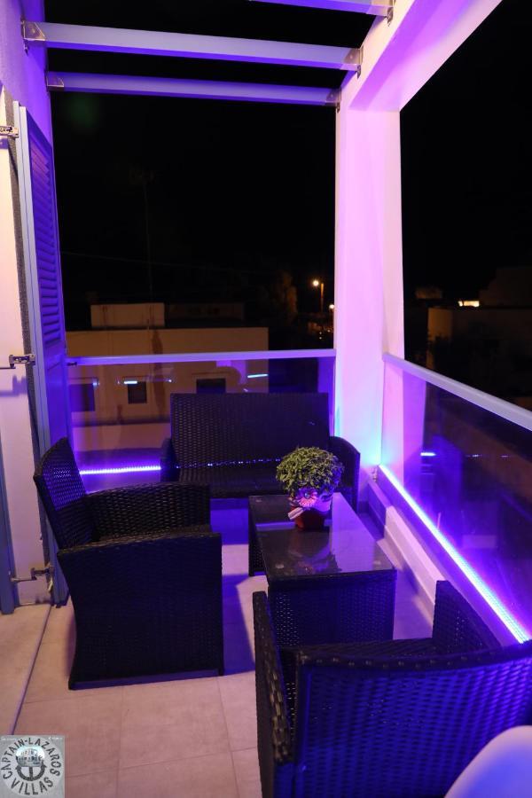 Located By The Sea One Beachfront Private Captain Lazaros Pool Villa With Loft In 750Sqm Spacious Private Plot-Jacuzzi-Sunrelax-Furnished Terace-Gazebo-Private Parking,Sleep 3 Adults And 2 Children, Just Steps From The Black Beach-Seaview Perísza Kültér fotó
