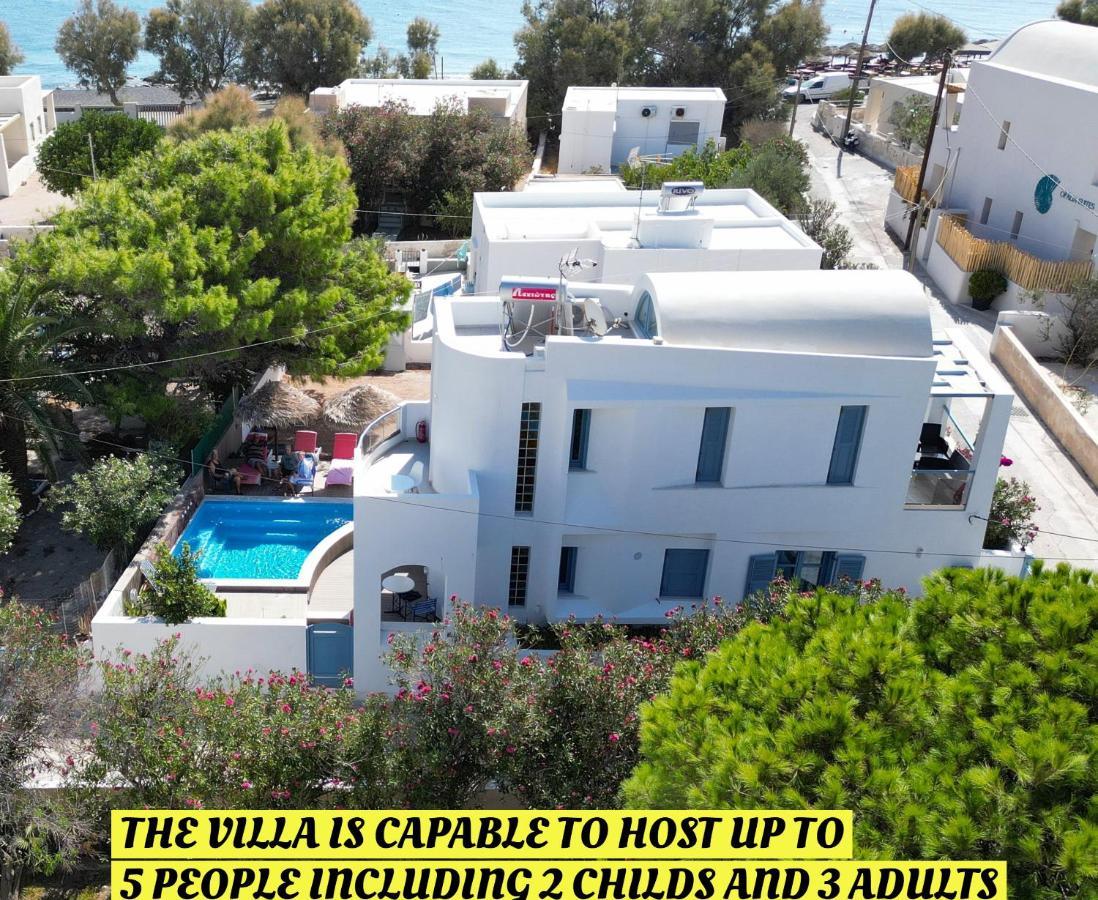 Located By The Sea One Beachfront Private Captain Lazaros Pool Villa With Loft In 750Sqm Spacious Private Plot-Jacuzzi-Sunrelax-Furnished Terace-Gazebo-Private Parking,Sleep 3 Adults And 2 Children, Just Steps From The Black Beach-Seaview Perísza Kültér fotó