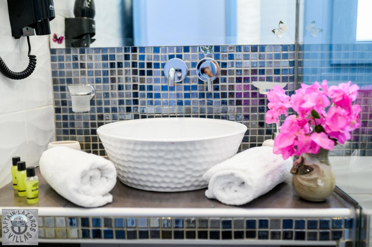Located By The Sea One Beachfront Private Captain Lazaros Pool Villa With Loft In 750Sqm Spacious Private Plot-Jacuzzi-Sunrelax-Furnished Terace-Gazebo-Private Parking,Sleep 3 Adults And 2 Children, Just Steps From The Black Beach-Seaview Perísza Kültér fotó